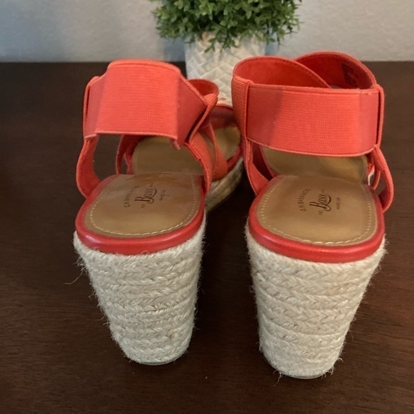 G H Bass & Co.  wedges size 9 1/2 Rylee Sandals - Picture 4 of 11